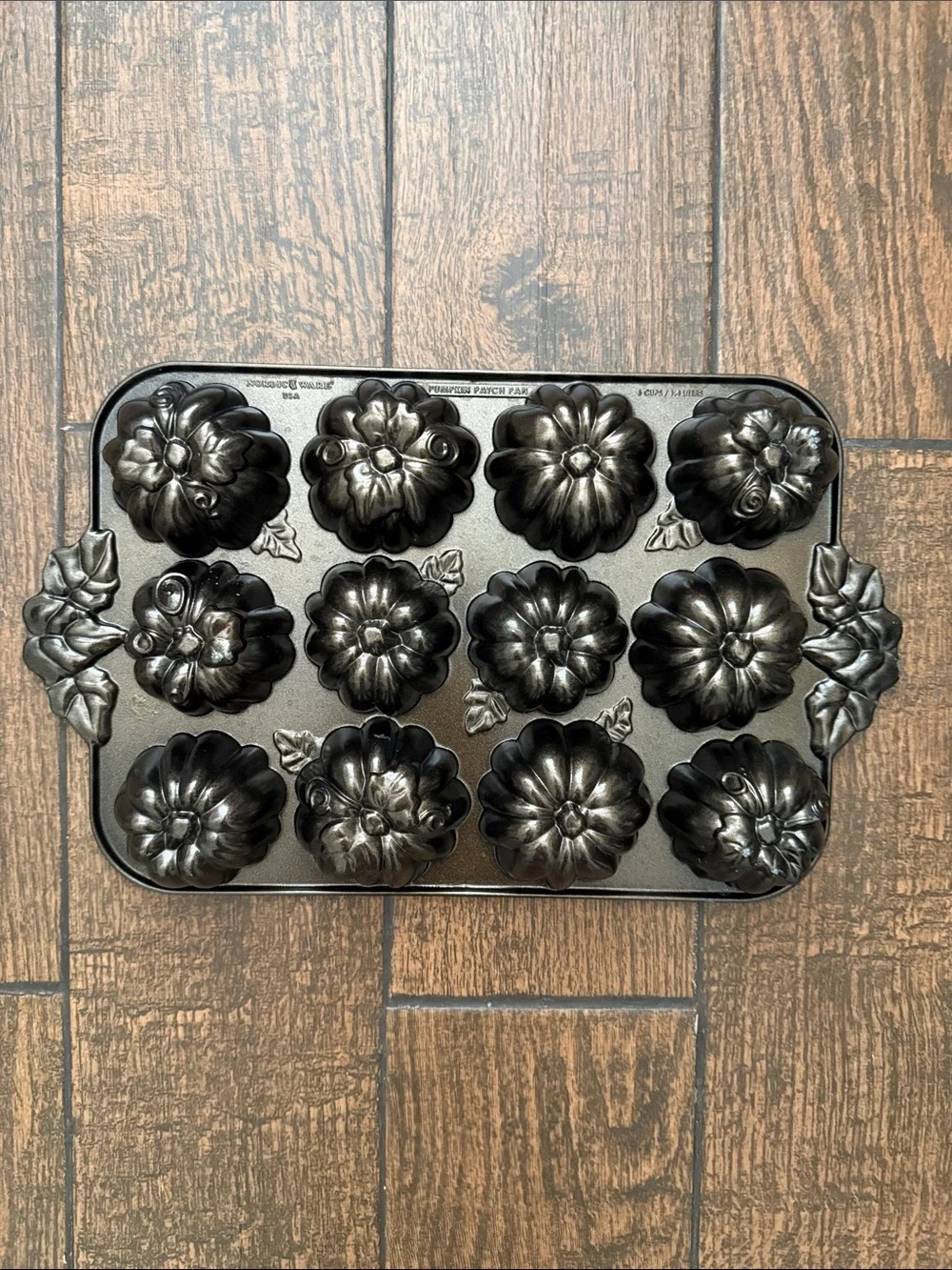 Nordic Ware inside pan